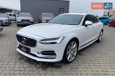 Седан Volvo S90 2019 в 