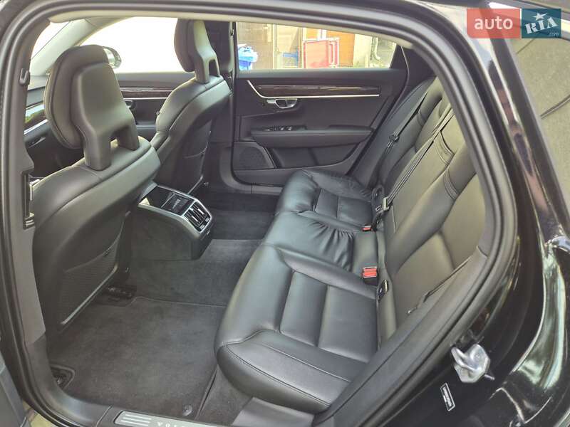 Седан Volvo S90 2017 в Львове
