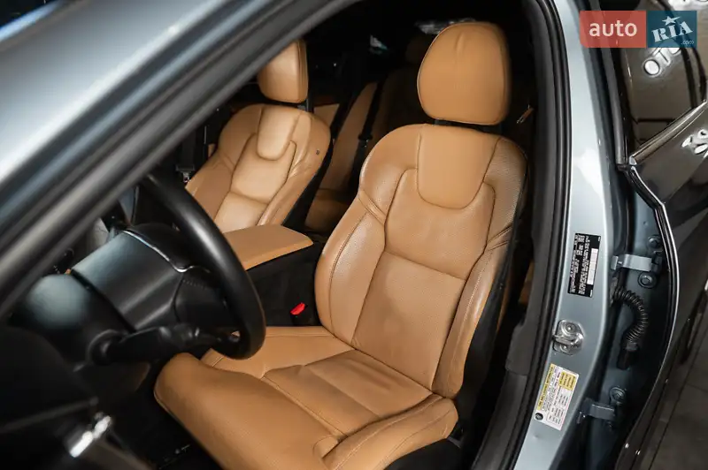 Volvo S90 2017 VIN LVY992ML9JP038356 фото оголошення 3 з 123