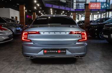 Седан Volvo S90 2017 в 