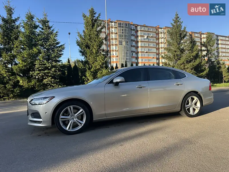 Volvo S90