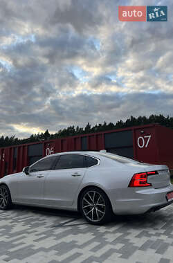 Седан Volvo S90 2018 в 