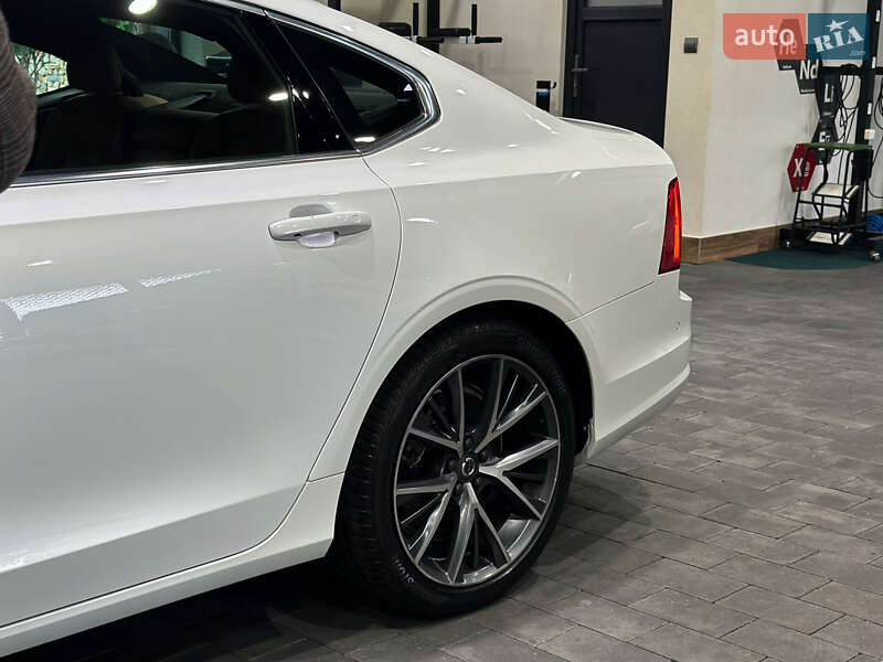 Седан Volvo S90 2017 в Коломые