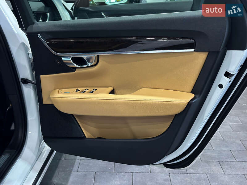 Седан Volvo S90 2017 в Коломые