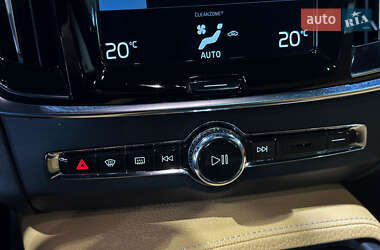 Седан Volvo S90 2017 в 