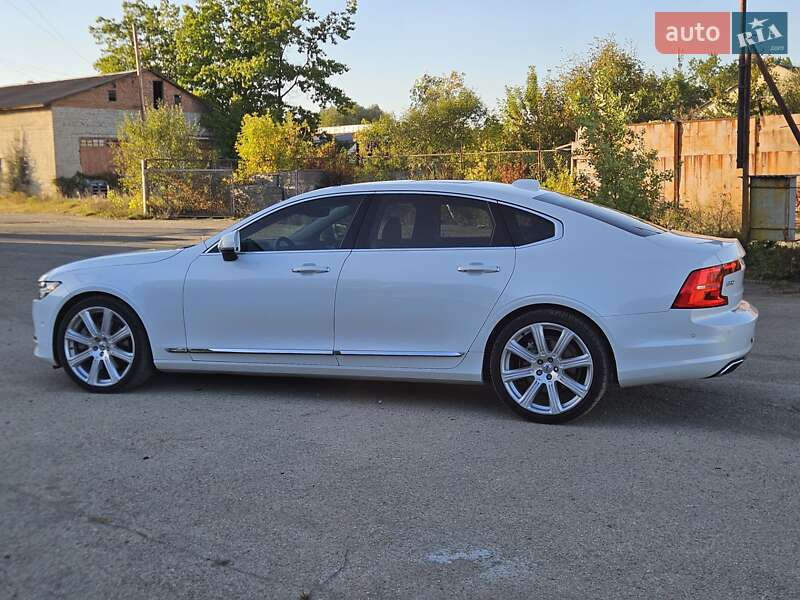Седан Volvo S90 2017 в Ивано-Франковске