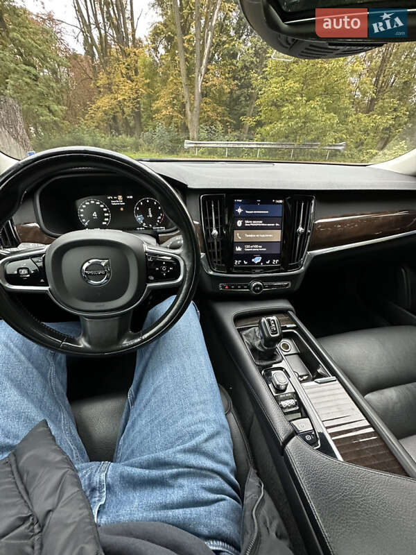 Седан Volvo S90 2017 в Жовкве