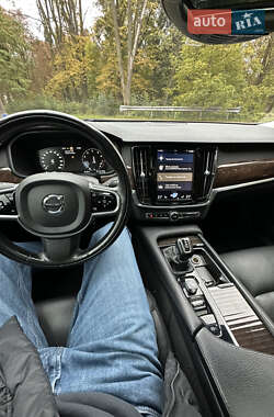 Седан Volvo S90 2017 в 