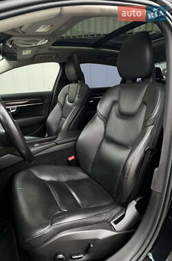 Седан Volvo S90 2017 в 