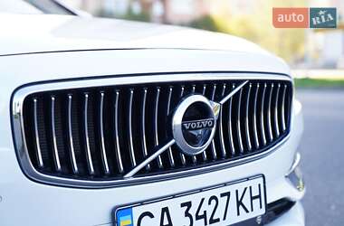 Седан Volvo S90 2017 в 