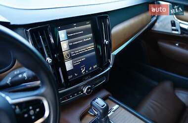 Седан Volvo S90 2017 в 