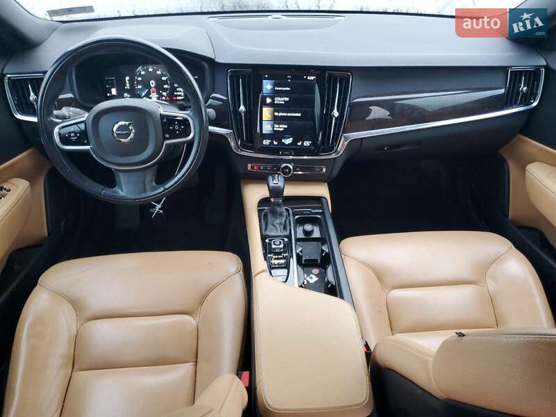 Седан Volvo S90 2018 в Івано-Франківську