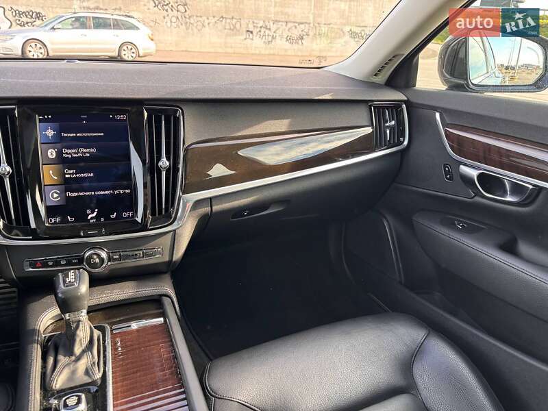 Седан Volvo S90 2017 в Львове
