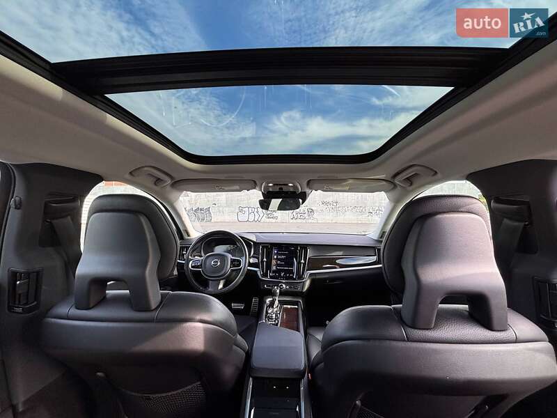 Седан Volvo S90 2017 в Львове