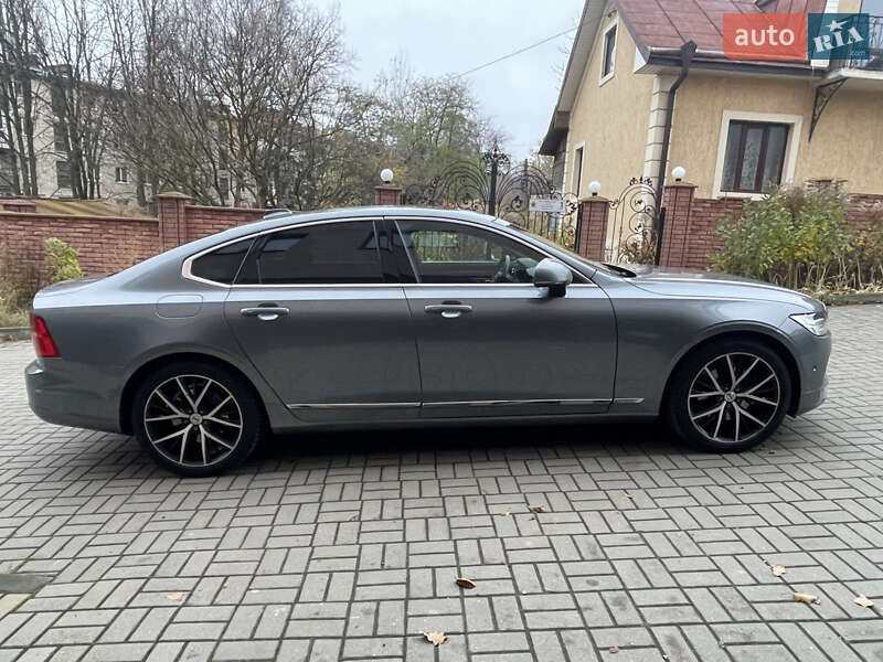 Седан Volvo S90 2017 в Чернівцях