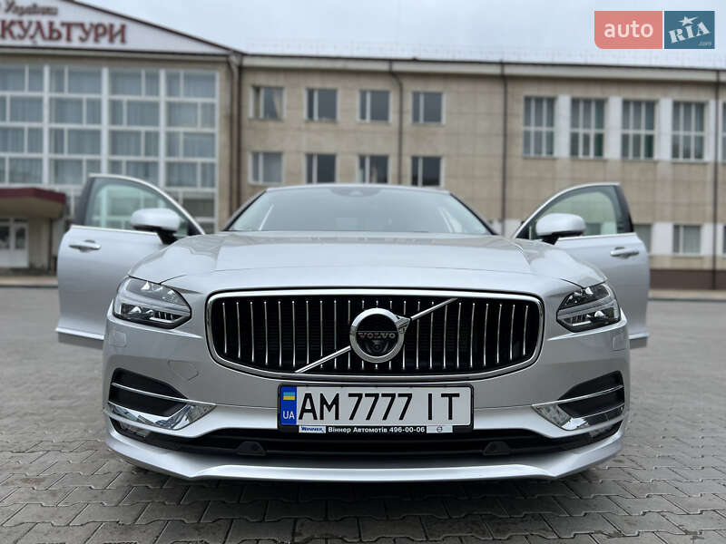 Седан Volvo S90 2019 в Звягелі