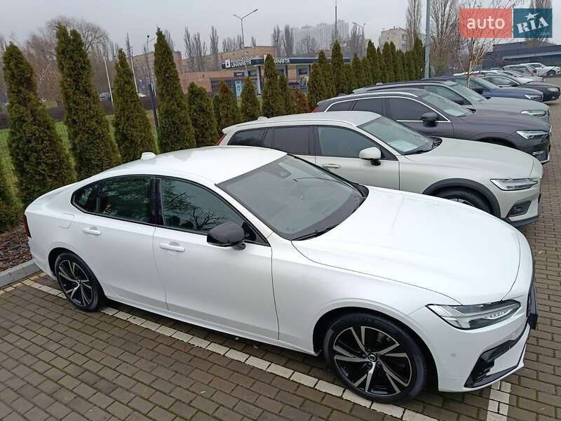 Седан Volvo S90 2021 в Києві фото 10 Седан Volvo S90 2021 в Києві