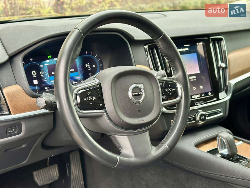 Седан Volvo S90 2021 в Києві