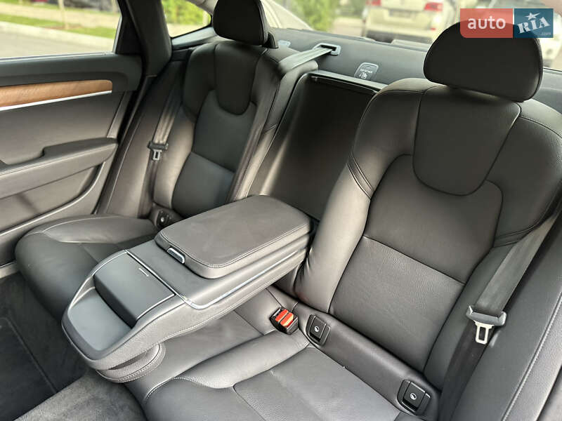 Седан Volvo S90 2021 в Києві
