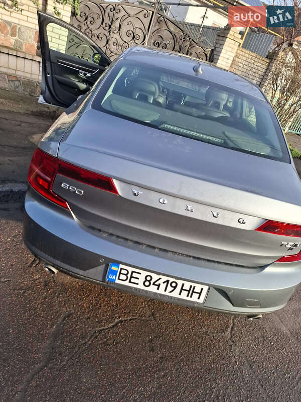 Седан Volvo S90 2017 в Киеве