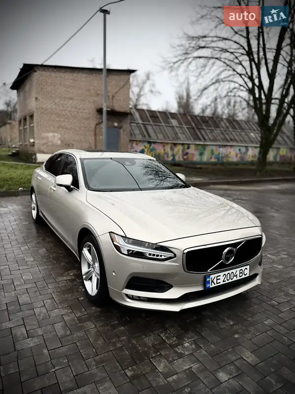 Volvo S90 2017
