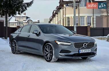 Седан Volvo S90 2017 в Чернівцях