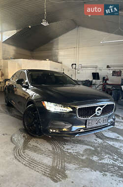 Седан Volvo S90 2017 в Жовкві