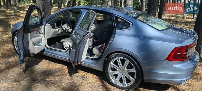 Седан Volvo S90 2016 в Днепре