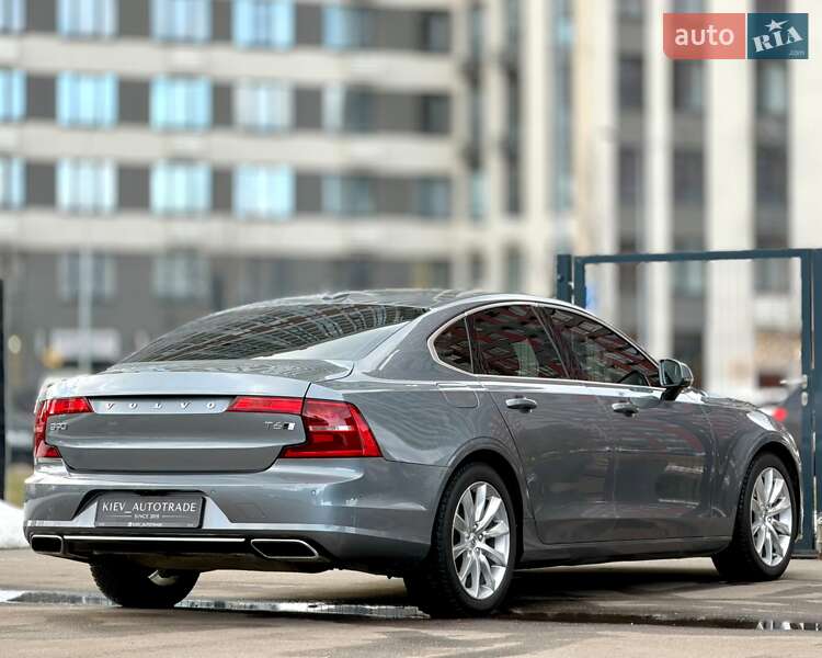 Седан Volvo S90 2016 в Киеве