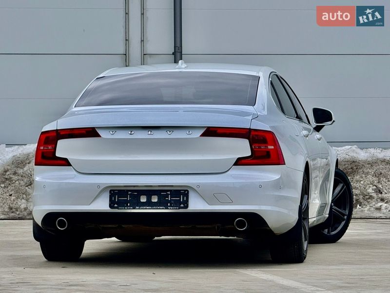 Седан Volvo S90 2017 в Киеве