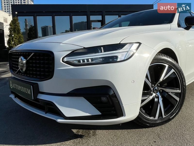 Седан Volvo S90 2021 в Киеве