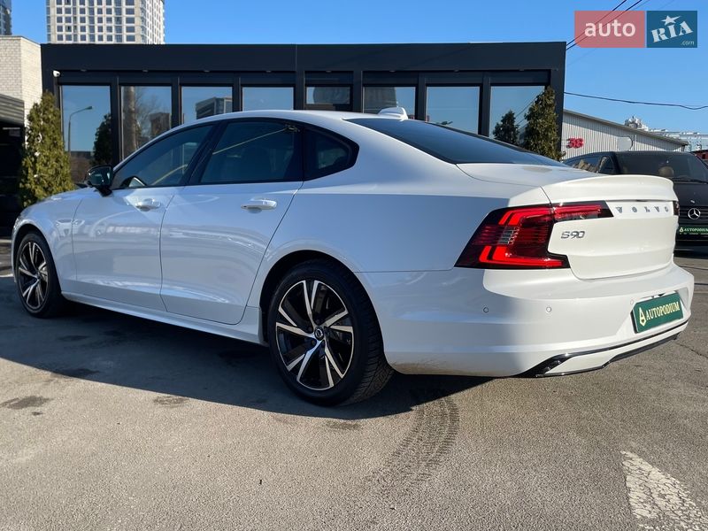 Седан Volvo S90 2021 в Киеве
