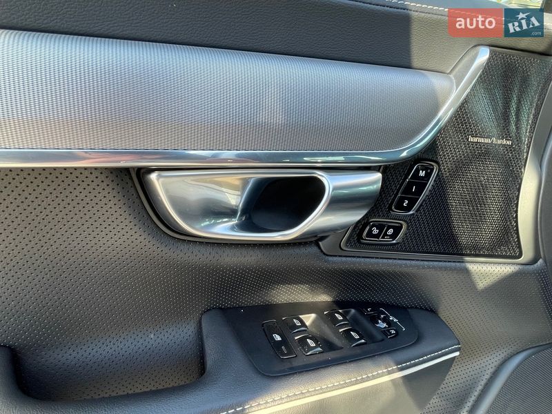 Седан Volvo S90 2021 в Киеве