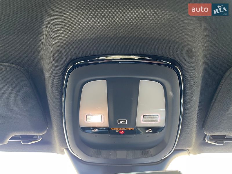 Седан Volvo S90 2021 в Киеве