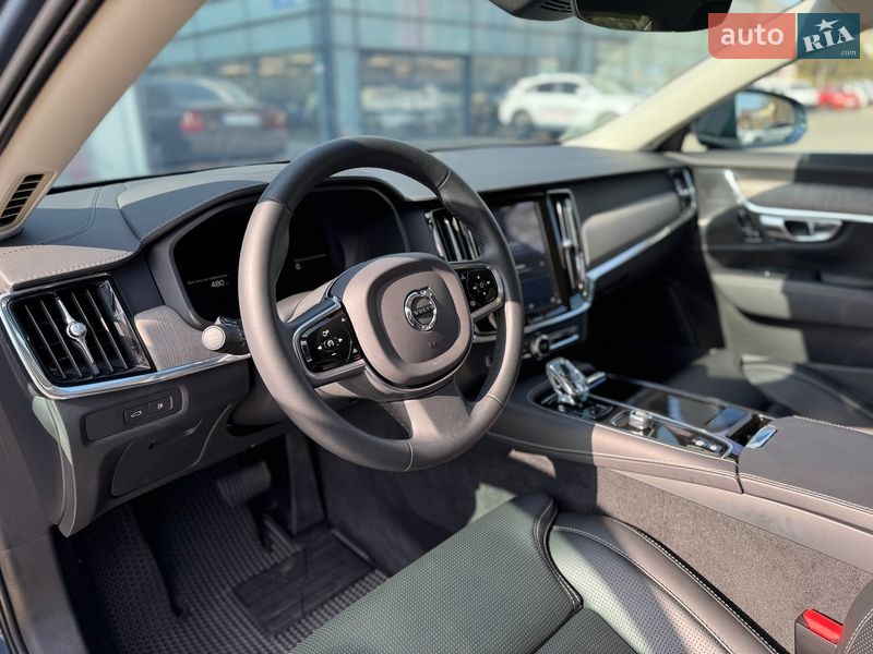 Седан Volvo S90 2022 в Одессе