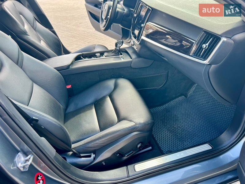 Седан Volvo S90 2016 в Житомире