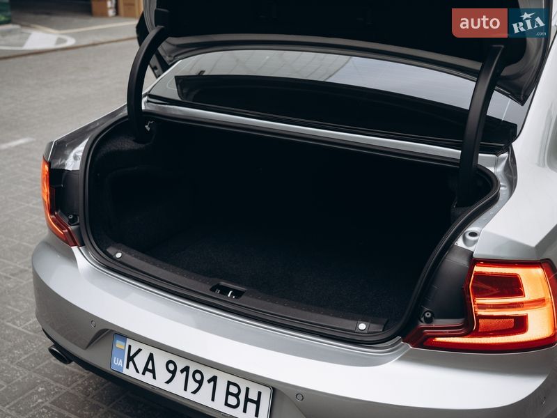 Седан Volvo S90 2016 в Києві
