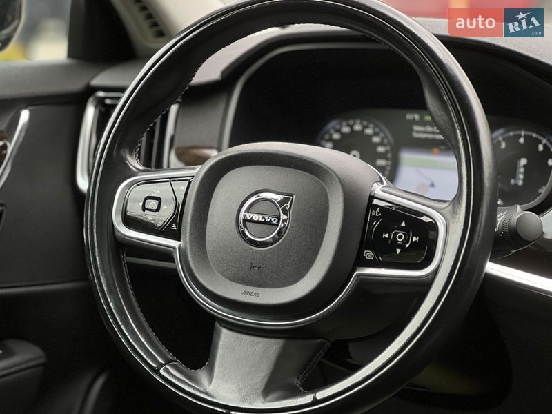 Седан Volvo S90 2017 в Львове