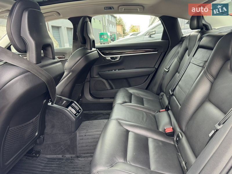 Седан Volvo S90 2017 в Ивано-Франковске