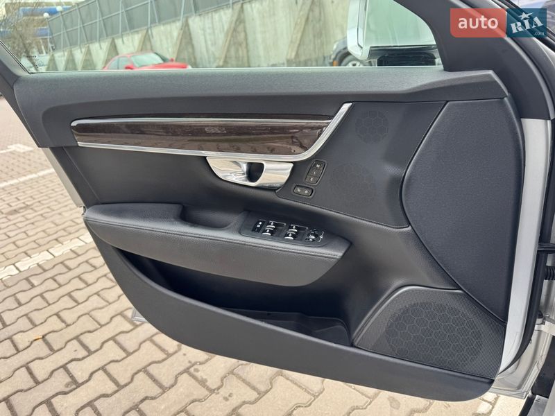 Седан Volvo S90 2017 в Ивано-Франковске