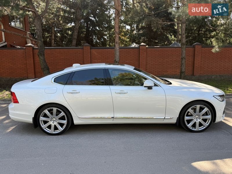 Седан Volvo S90 2016 в Дніпрі