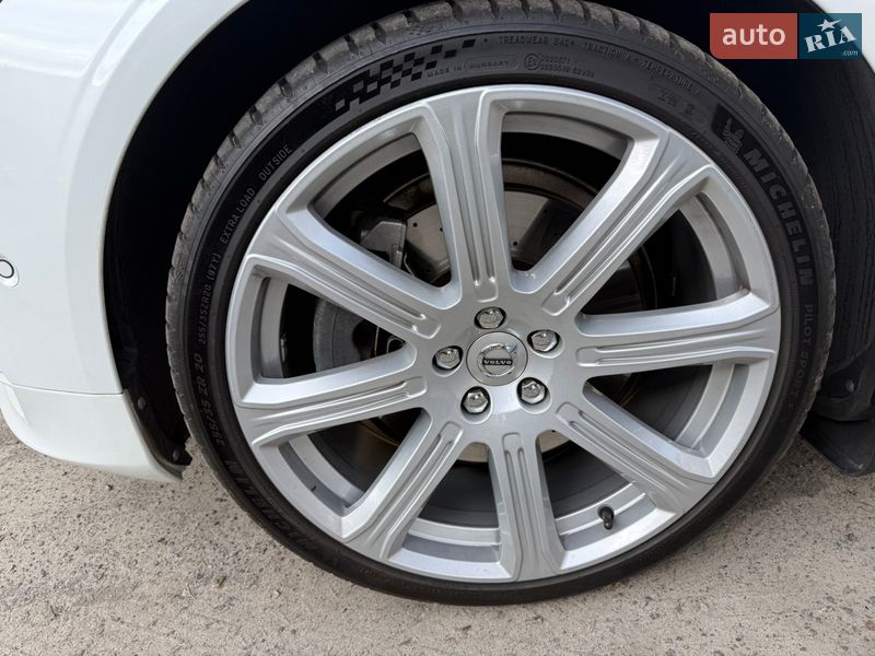 Седан Volvo S90 2016 в Дніпрі