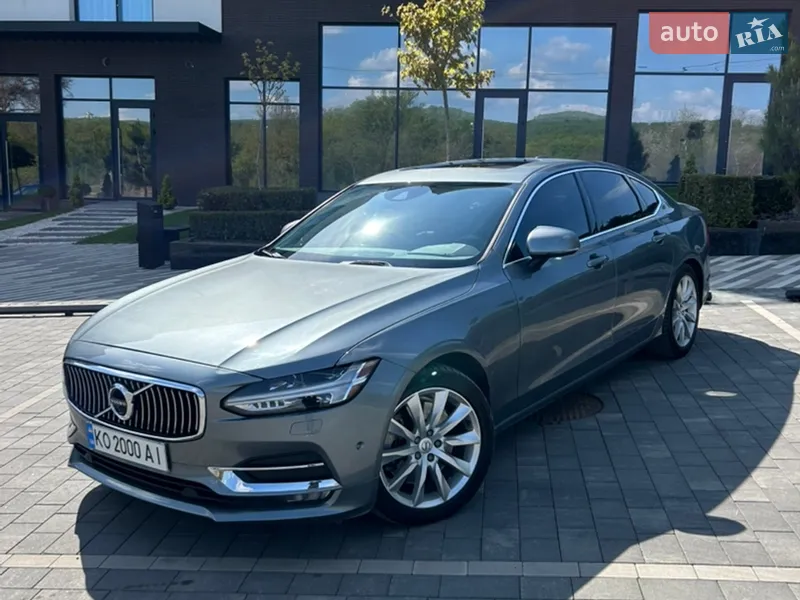 Volvo S90