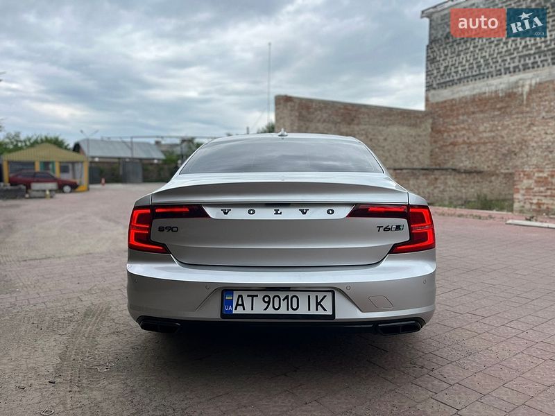 Седан Volvo S90 2020 в Ивано-Франковске