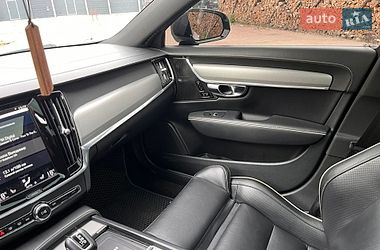 Седан Volvo S90 2020 в Ивано-Франковске