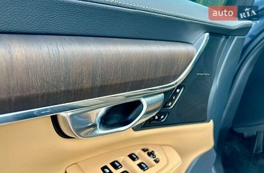 Седан Volvo S90 2022 в Киеве