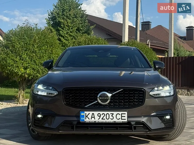 Volvo S90