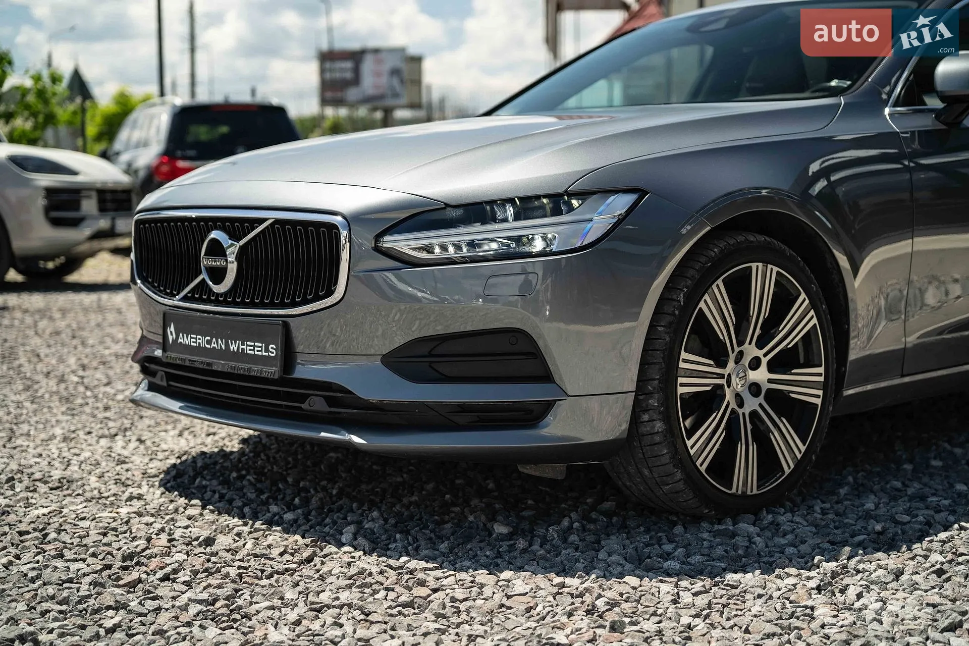 Volvo S90 2017 VIN LVYPS10BDJP038874 фото оголошення 14 з 48