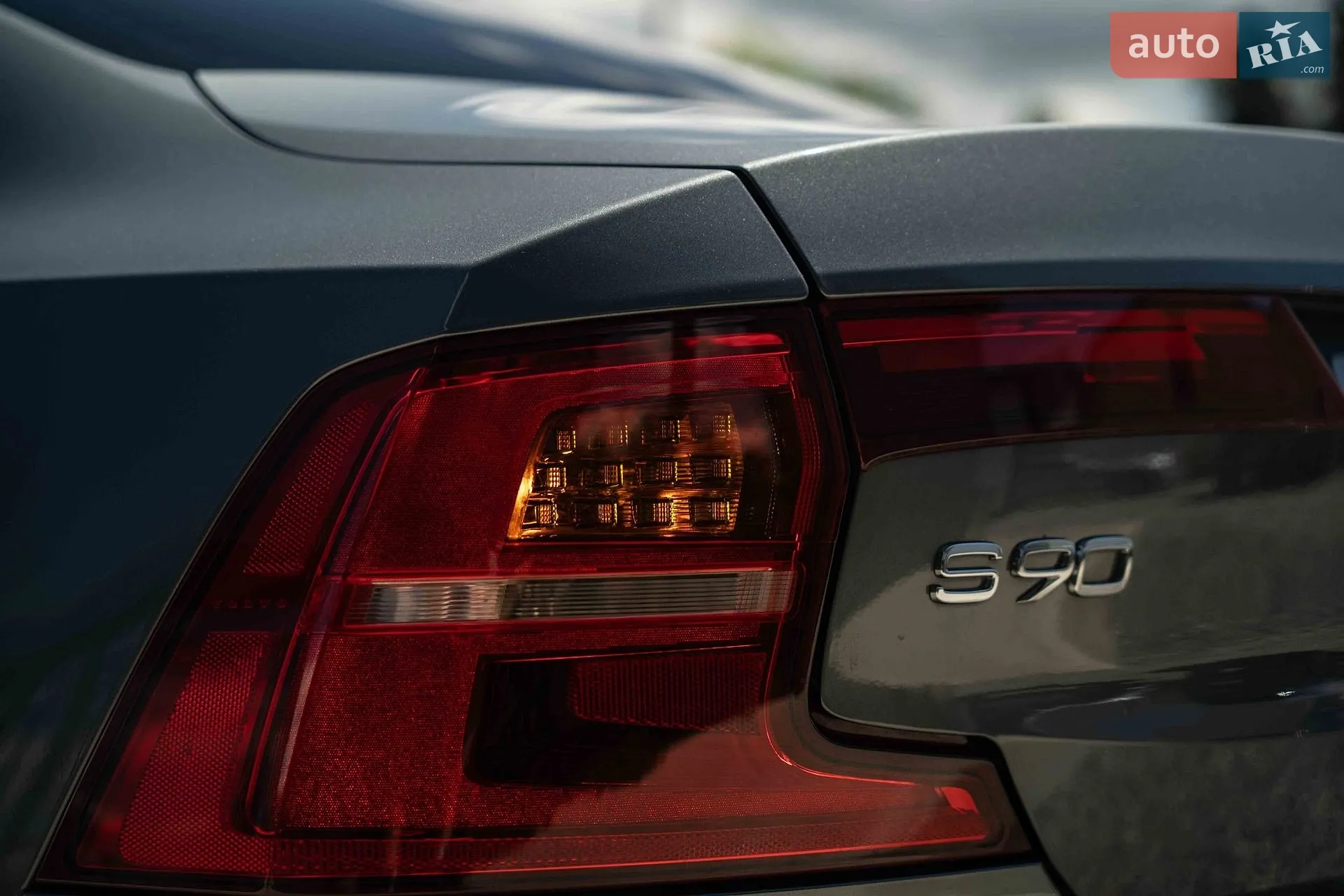 Volvo S90 2017 VIN LVYPS10BDJP038874 фото оголошення 18 з 48