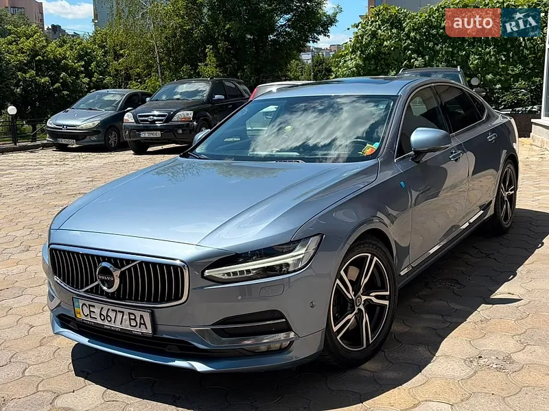 Volvo S90